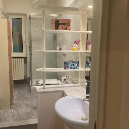 Rossani House * باري
