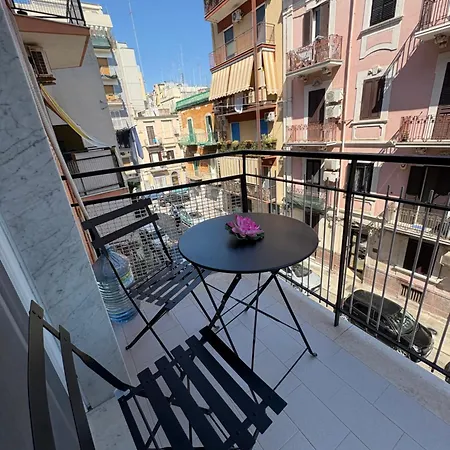 Rossani House شقة
